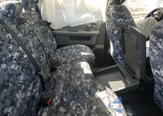 3C6TR5DT2EG121403: 69184865