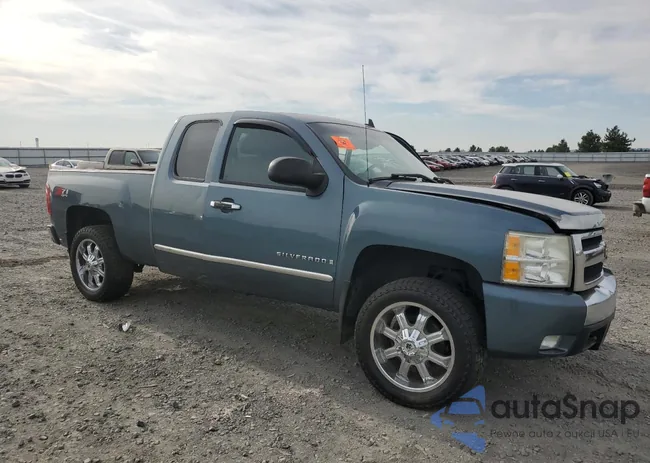 1GCEK190X8Z299562: 68964755