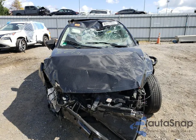 3MYDLBYV7JY329436: 69846355