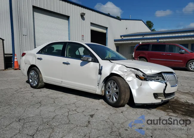 3LNHL2GC7CR820100: 69121915