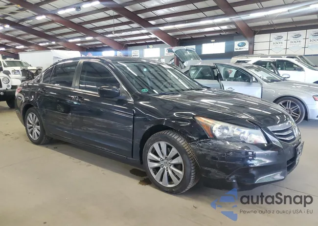 1HGCP2F74CA102359: 70422855