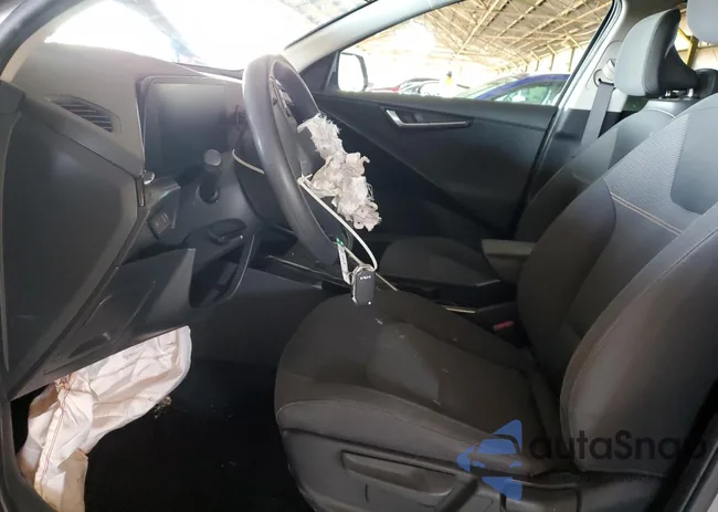 KNDCP3LE4P5082796: 67998255