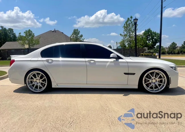 WBAKB8C58ACY64395: 68226865