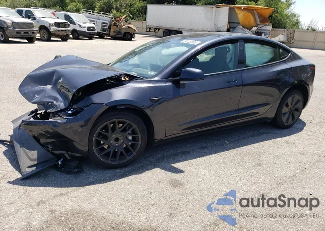 5YJ3E1EAXRF765401: 69125965