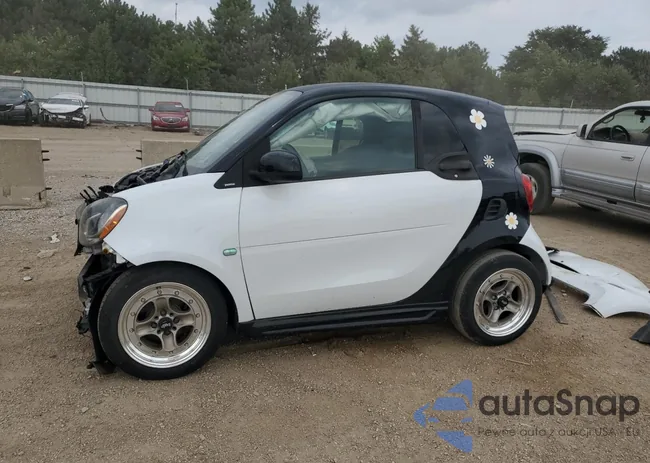 WMEFJ5DA4GK054621: 68703105