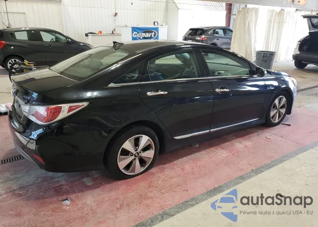 KMHEC4A41CA045058: 69845425