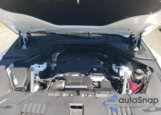 KMUHCESB5SU290718: 70143845