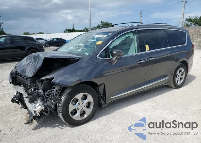 2C4RC1EG7HR821754: 81521725