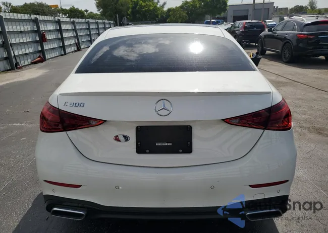 W1KAF4GB6PR108300: 70819535