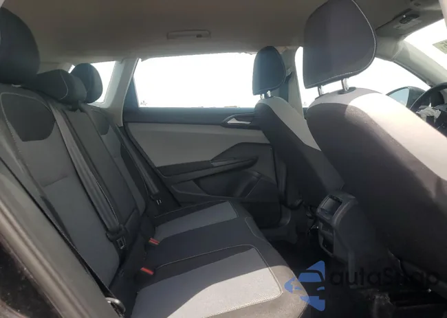 3VVCX7B26NM084959: 70271045