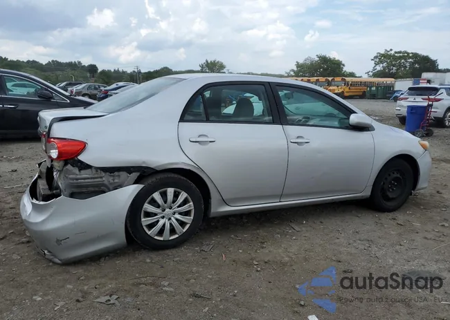 2T1BU4EE9CC829636: 68677565