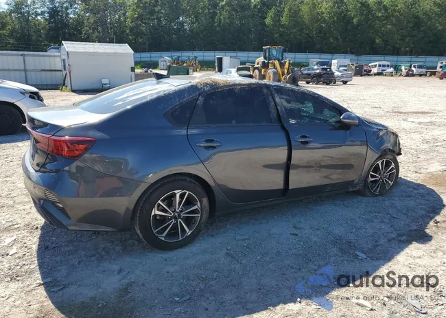 3KPF24AD8RE720048: 70077235