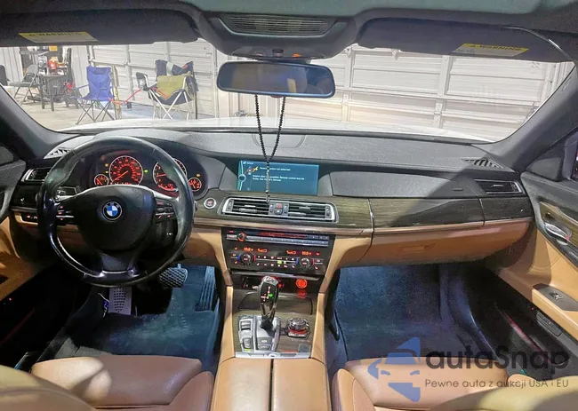 WBAKB8C58ACY64395: 68226865