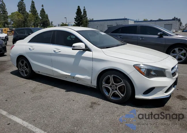 WDDSJ4EB4JN628435: 67759255