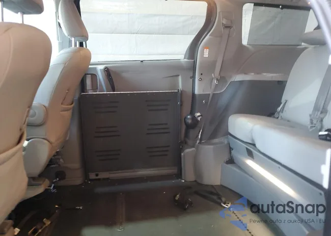 5TDYZ3DC5JS906920: 68258845