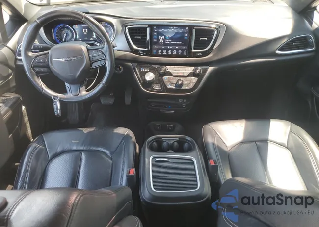 2C4RC1EG5JR236323: 68105305