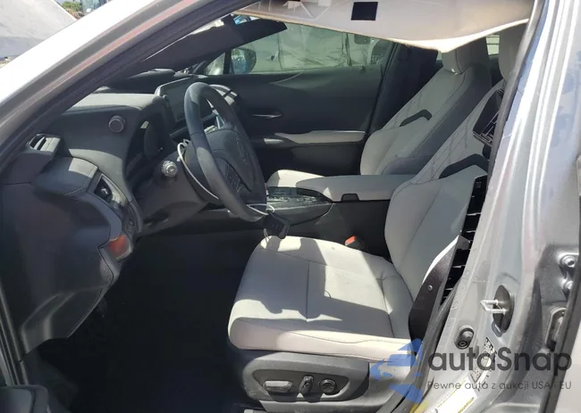 JTHYBJAH7S2022414: 68444685