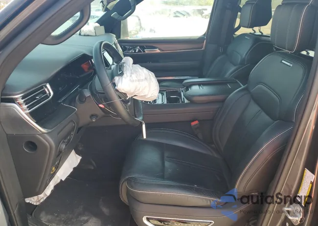 1C4SJSFPXRS132562: 69148165