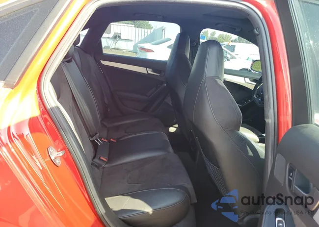 WAUDGAFLXDA236561: 68204695