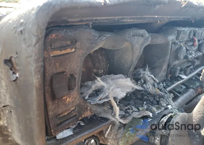 1783383835: 70585354