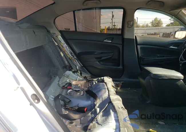 1HGCP2F64CA065059: 70211204