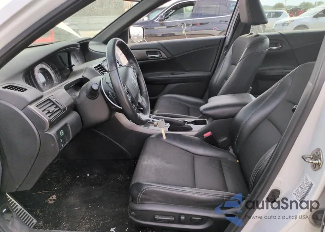 1HGCR2F68HA104348: 72126074