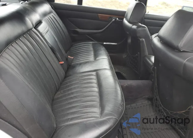 WDBCA35D2GA246302: 71673274