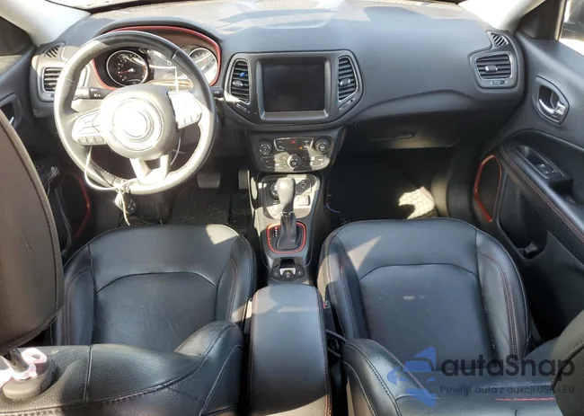 3C4NJDDB7JT366872: 71728874