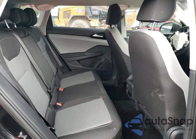 3VV5X7B27RM072768: 72606064