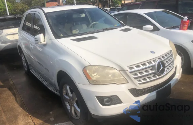 4JGBB5GB6BA695469: 73029384