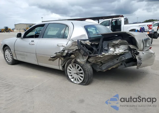 1LNHM82W35Y608624: 48429015