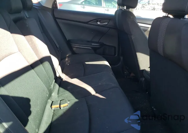 2HGFC2F57JH041143: 72819534