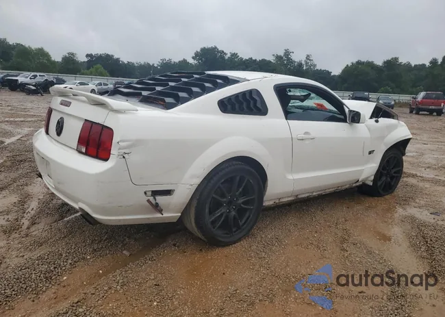 1ZVHT82H285188429: 51329785