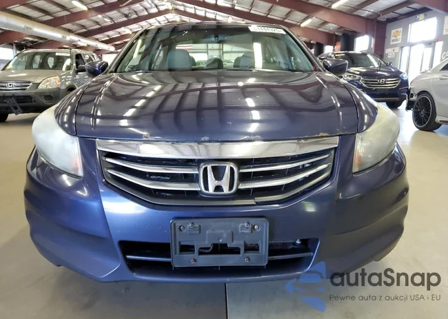 1HGCP2F89BA026905: 81444325