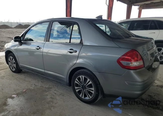 3N1BC11E88L431946: 83835395