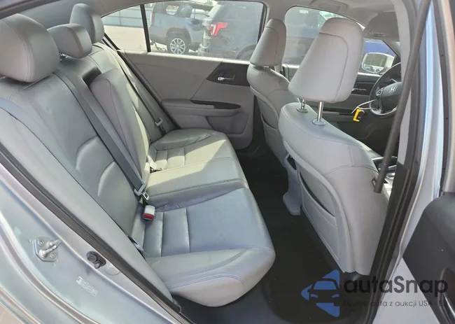 1HGCR3F80DA009266: 81120105