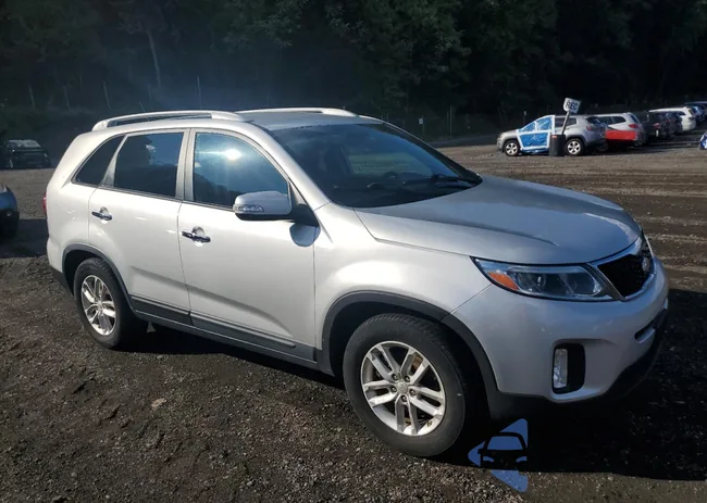 5XYKT4A69EG537557: 84584895