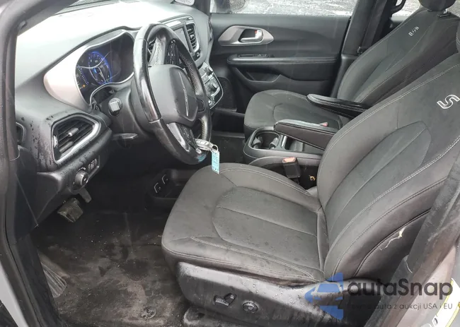 2C4RC1FG6JR227838: 83973345