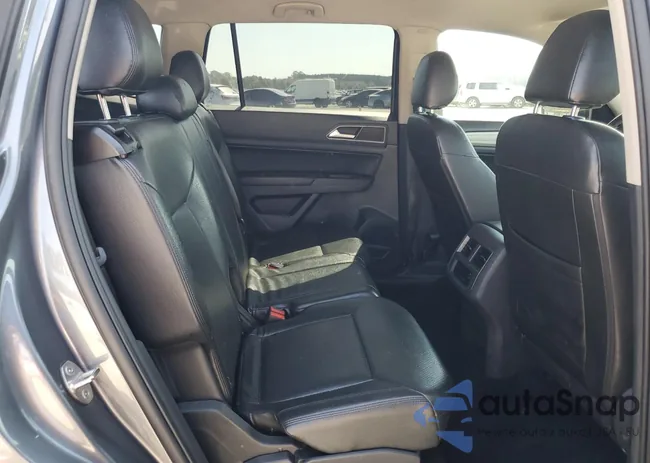 1V2GR2CA4JC526425: 81593975