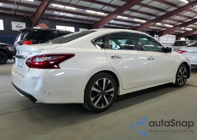 1N4AL3AP8HC257075: 81137305