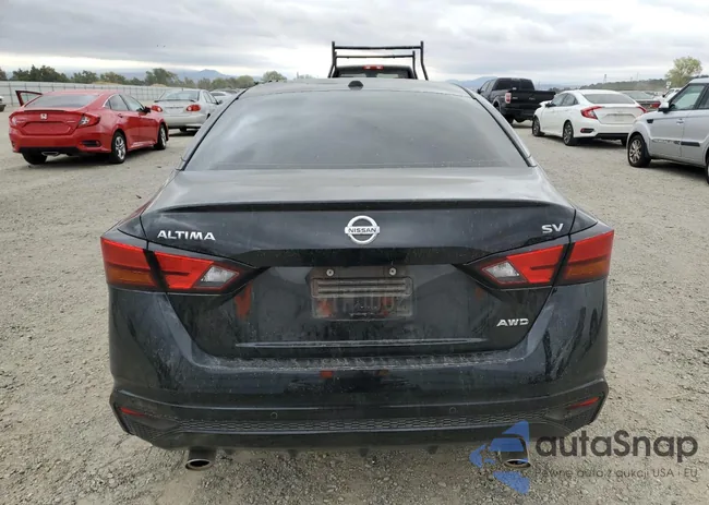 1N4BL4DW4KN303736: 84449045