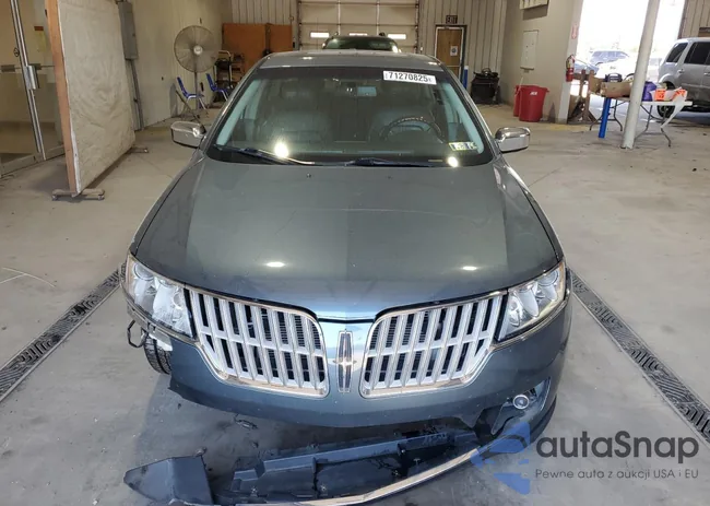 3LNHL2GC1BR760877: 71270825