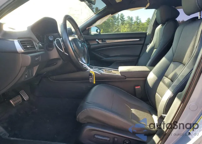 1HGCV3F2XNA037925: 81372095