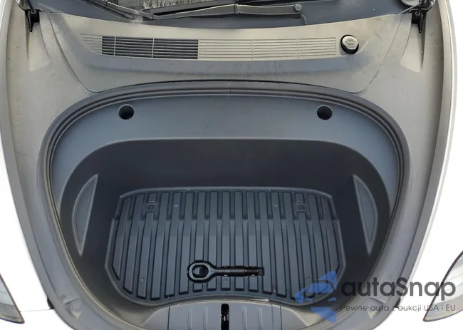 5YJ3E1EB4PF633675: 83775705