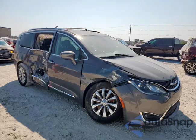 2C4RC1BG6JR110802: 81253365