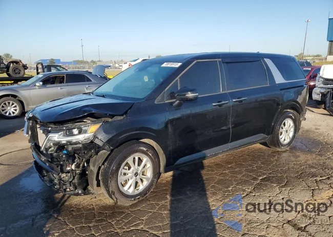 KNDNB4H35N6116028: 70818915