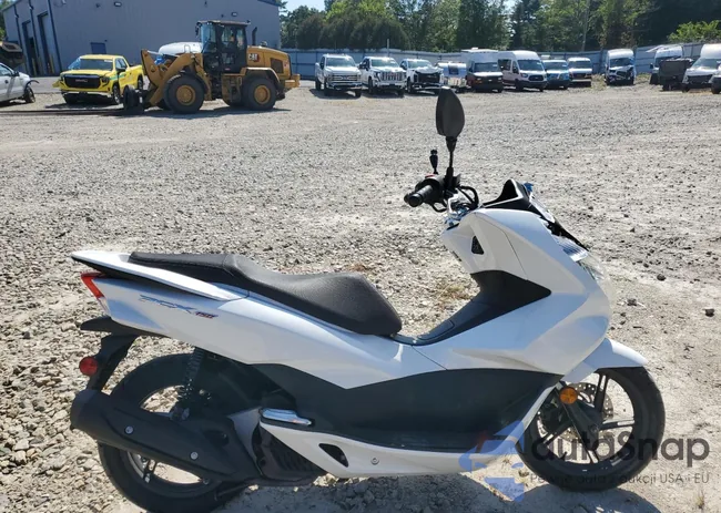 RLHKF1801JY300151: 80282885