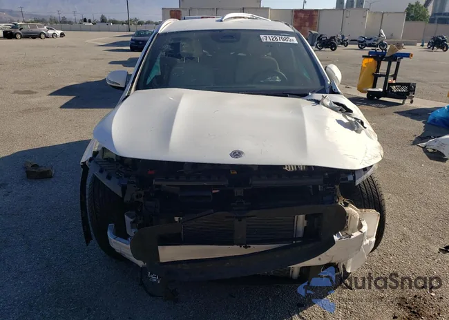 W1N4N4GBXSJ734829: 71287085