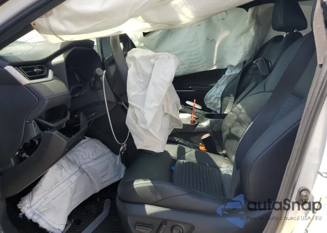 2T3E6RFV7PW041209: 82104795