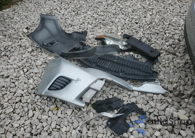 2T1BURHE3FC317870: 69759545